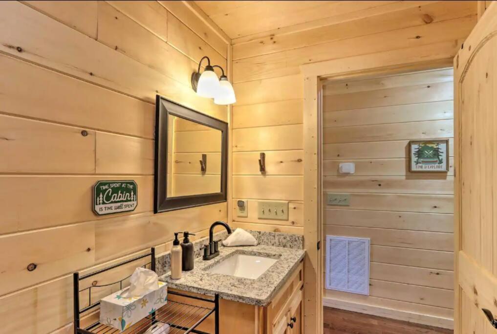New Serene, Fun & Comfy Cabin- Covered Deck, Grill, Arcade Murphy Exterior photo