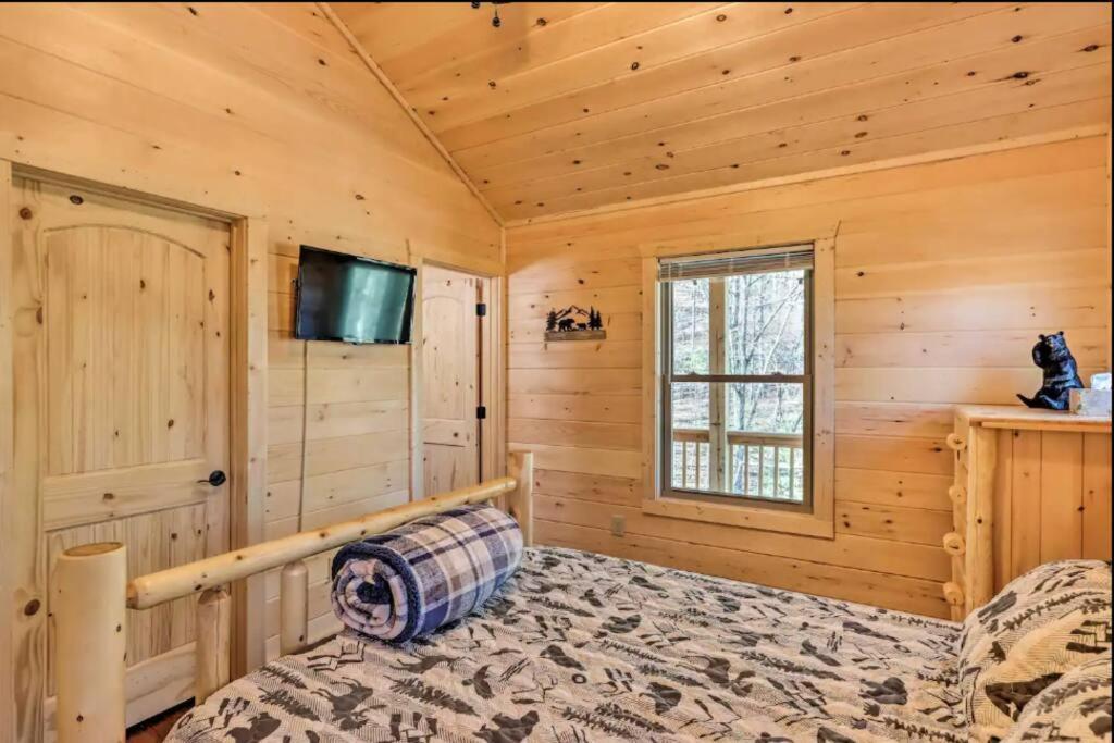 New Serene, Fun & Comfy Cabin- Covered Deck, Grill, Arcade Murphy Exterior photo