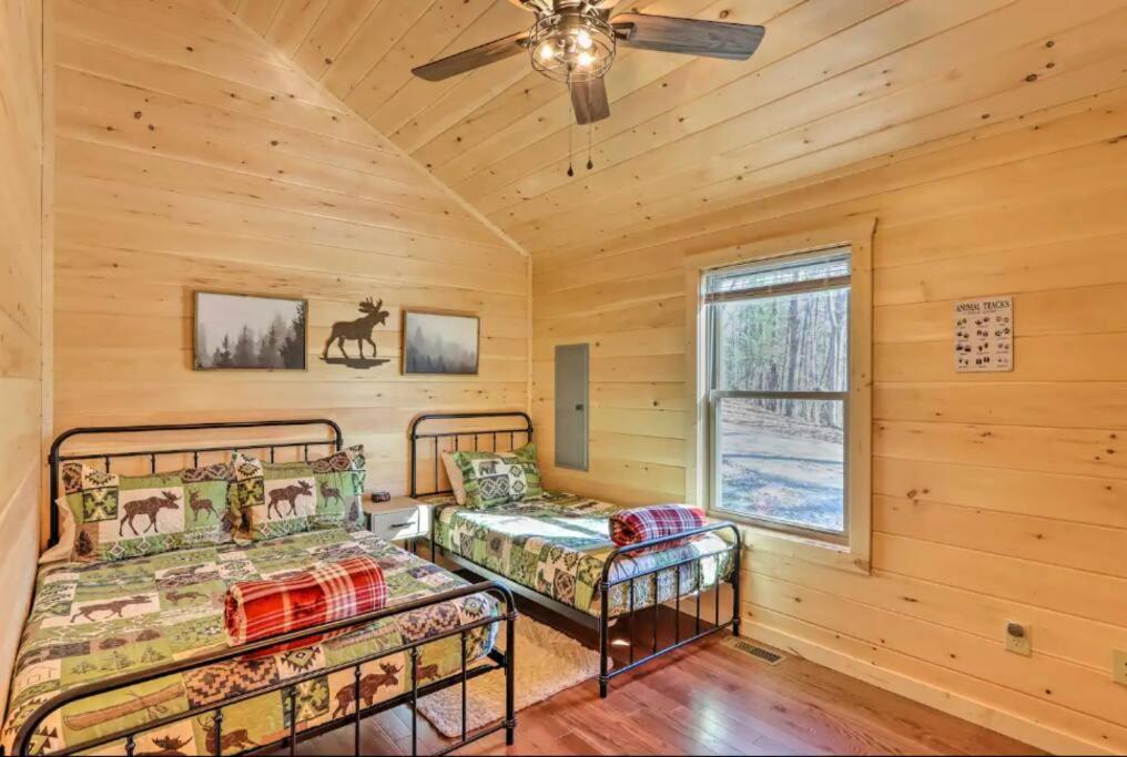 New Serene, Fun & Comfy Cabin- Covered Deck, Grill, Arcade Murphy Exterior photo